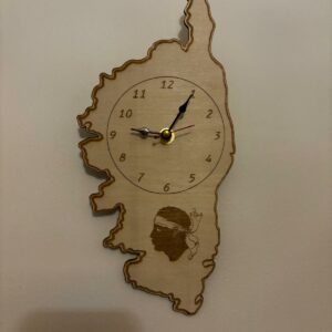 Horloge Corse – L'Île de Beauté au Fil des Heures